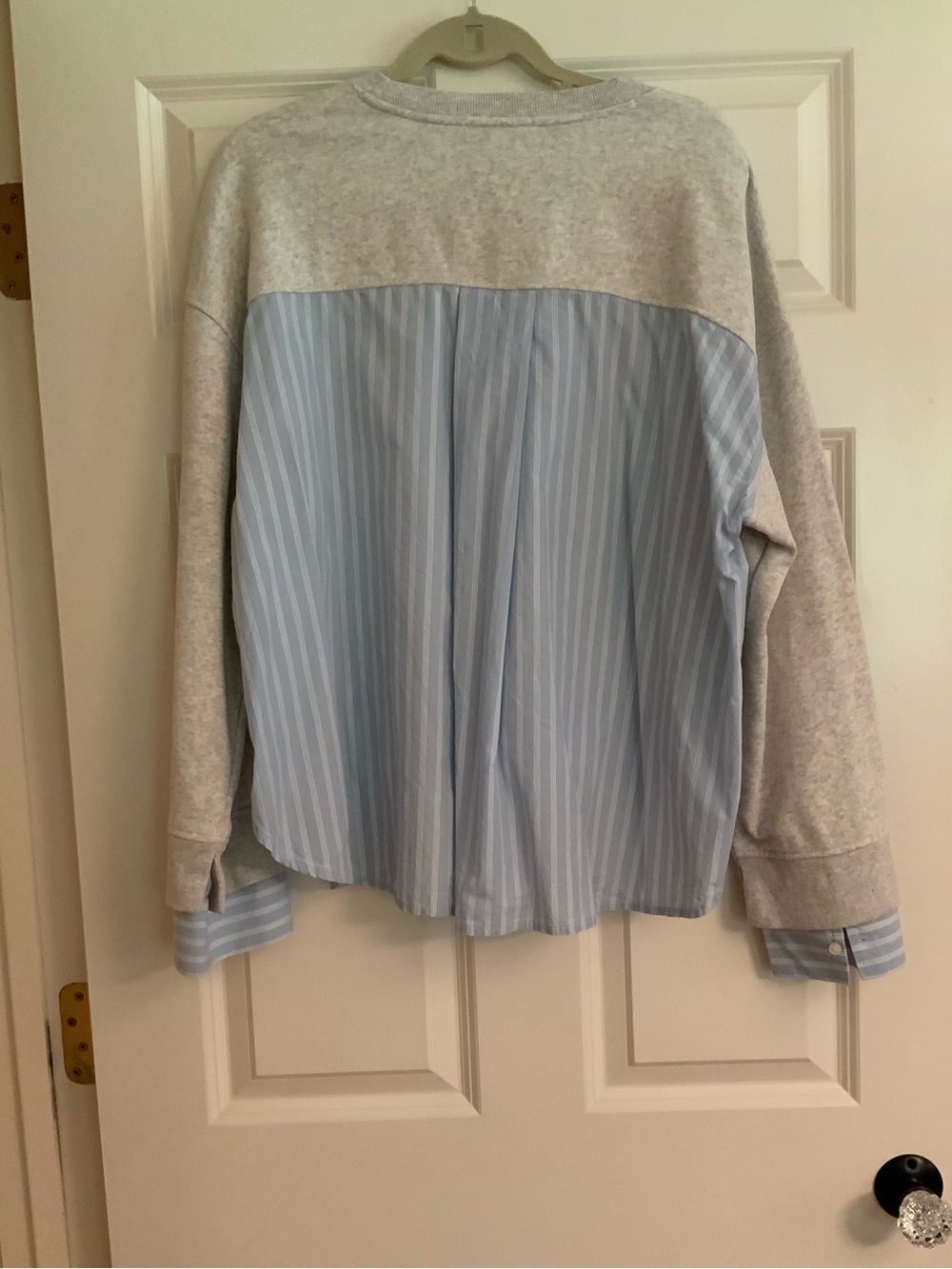 Ann Taylor Weekend Gray Sweatshirt + Blue Striped Button Down Combo Top XL - Picture 2 of 10